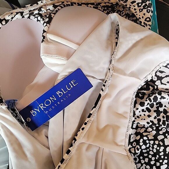 BRAND NEW BYRON BLUE TUMMY CONTROL ANIMAL PRINT DESIGN ONE-PIECE SWIMSUITS - Picture 12 of 15